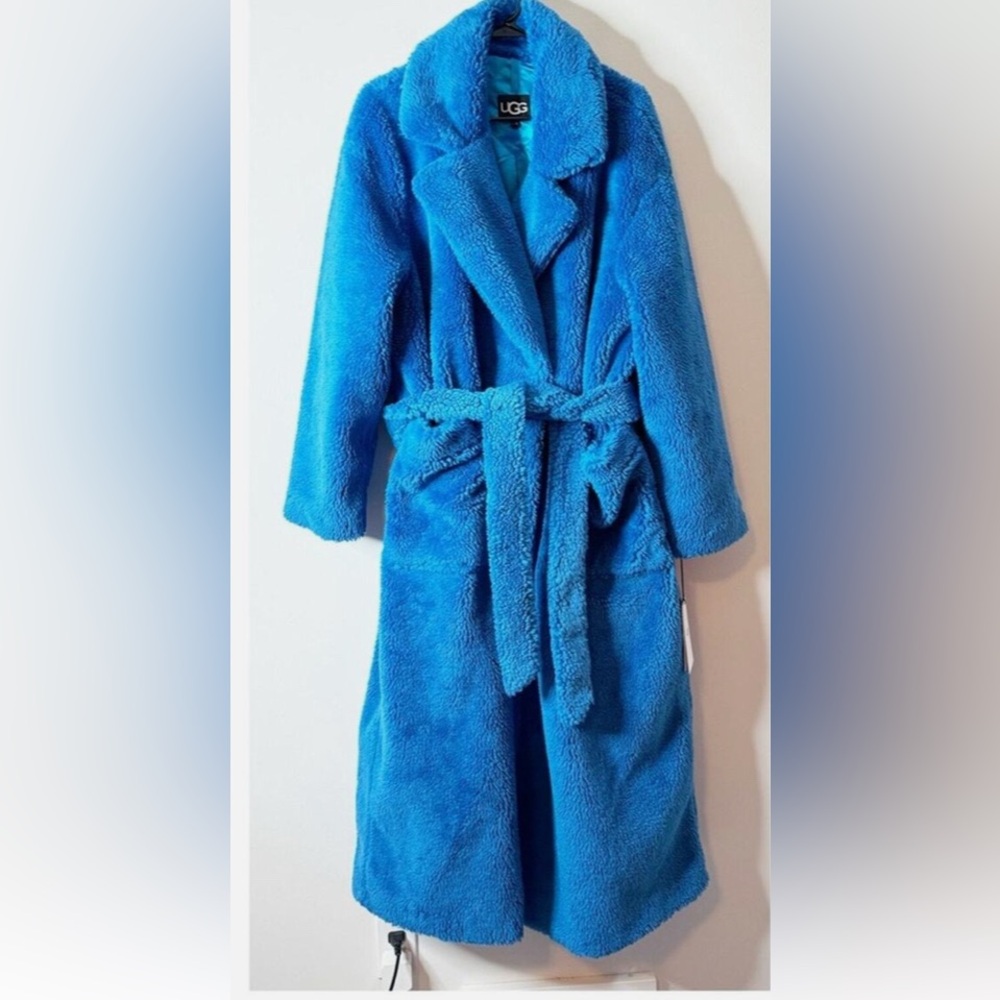 COPY - Ugg women jacket in a size L/XL new with tags - Picture 4 of 8